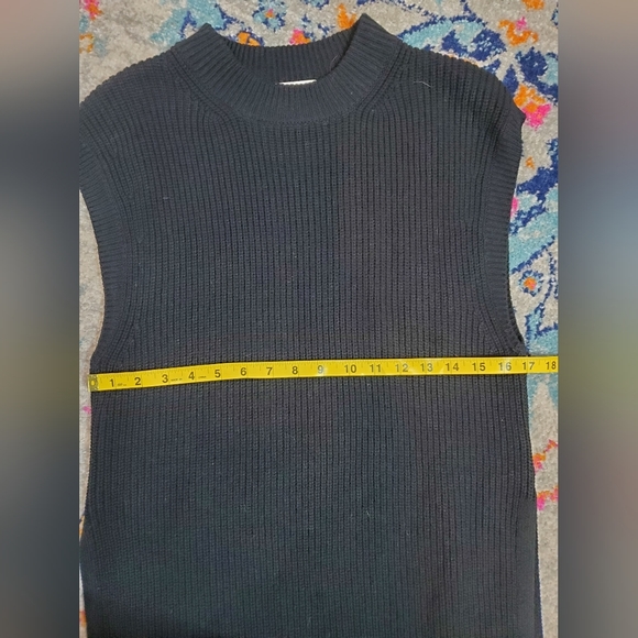 H&m knit crewneck midi dress with long slit. Womens small. EUC - Picture 6 of 8